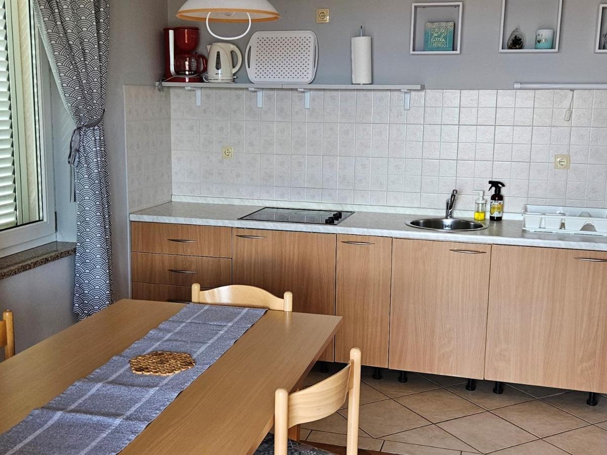Apartments Trojak Baška Exterior foto